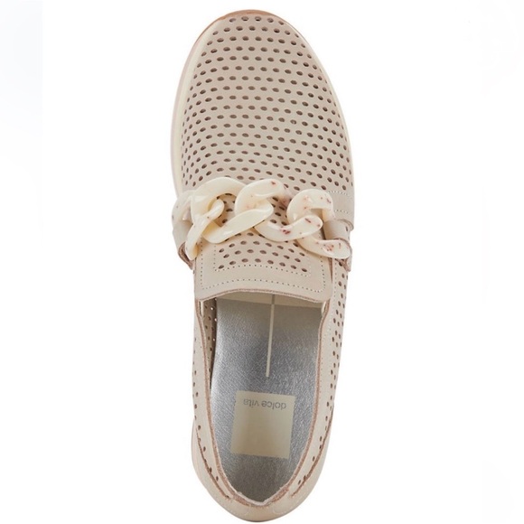 Dolce Vita JheneeWomen's perforated platform with Chain Detail. 9.5 - Picture 2 of 11